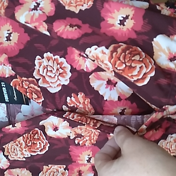 FOREVER 21 CONTEMPORARY FLORAL BLOUSE SZ S - Picture 6 of 12